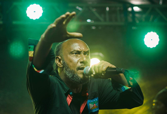 Card image cap imagen-fondo